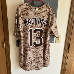 Brand new Manny Machado Jersey San Diego Padres Adult Medium Camo